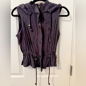 Gray Sleeveless Hooded Vest